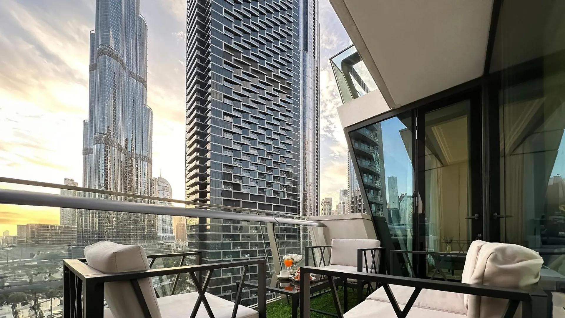 Urban Luxury 2Br With Spectacular Burj Khalifa View Apartment Dubai